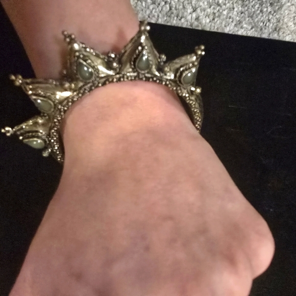 Fashion Bracelets - Picture 1 of 6